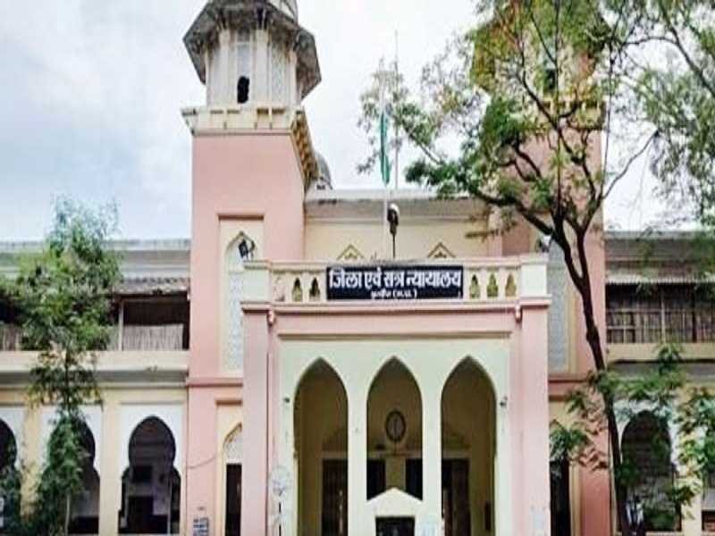 इंदौर जिला न्यायालय में प्रारंभ हुआ ई-कोर्ट फीस काउंटर : कियोस्क सेन्टर के संचालकों की मनमानी पर अंकुश