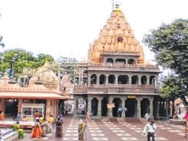 महाकाल मंदिर में श्रद्धालु और सिक्योरिटी गार्ड में जमकर हाथापाई : आये दिन होता है आजकल झगड़ा