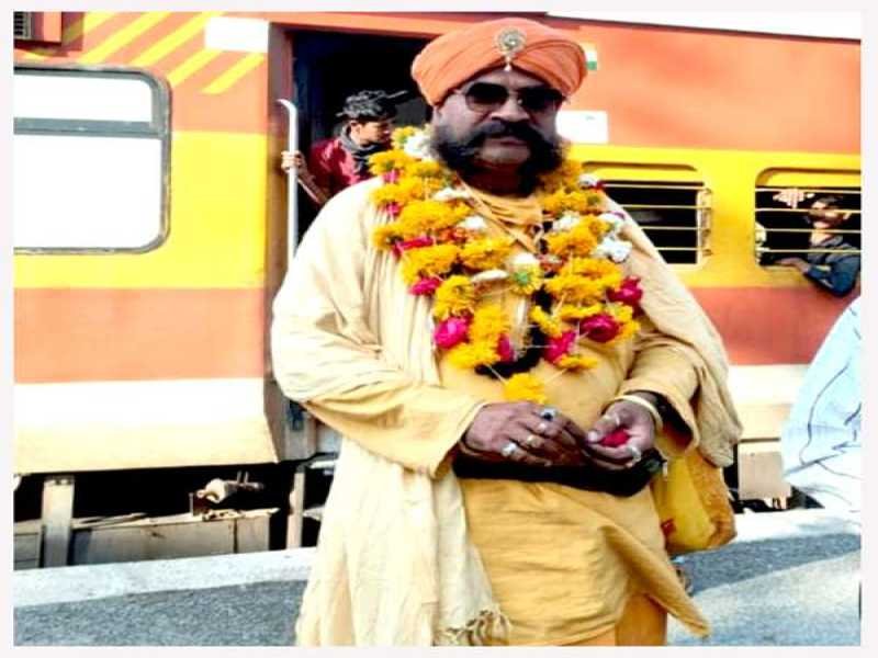 पालीवाल समाज के सुप्रसिद्व समाजसेवी एवं संत श्री एच आर पालीवाल का सम्मान