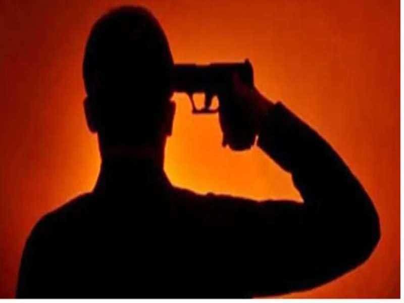 युवक ने पिस्टल से खुद को गोली मारी : गंभीर रूप से घायल