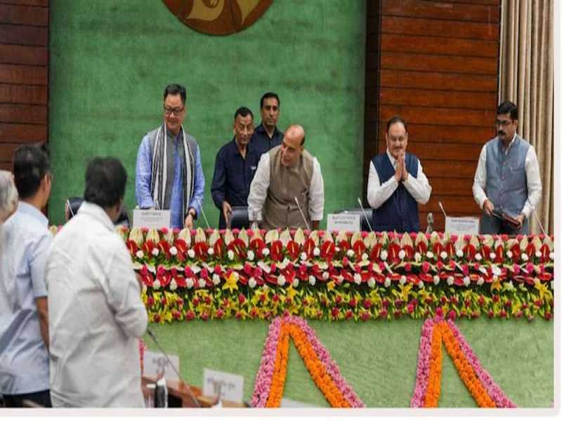 Opposition rakes up Kanwar Yatra row, NEET paper leak at all-party meet