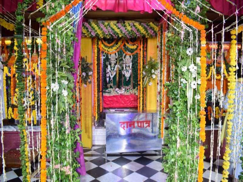 रघुबीर मंदिर में धूमधाम से हुआ श्रावण झूला उत्सव : मनोरम पौराणिक झाँकियाँ देखने उमडे श्रद्धालु