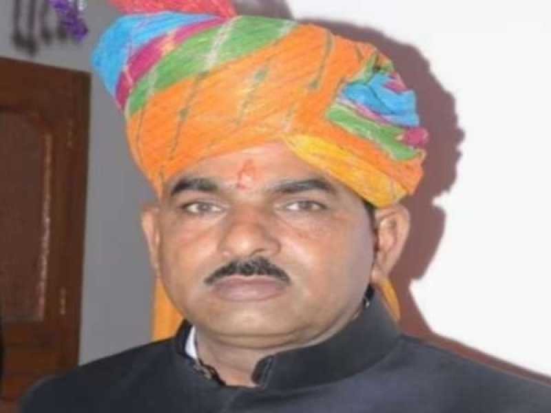 मुझे तुम्हारा खिला हुआ चेहरा ही पसंद है, महिलाओं को अश्लील मैसेज भेजने वाला तहसीलदार राजपुरोहित निलंबित