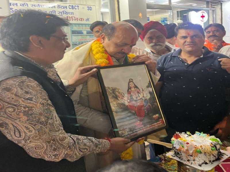 विधायक श्री अशोक ईश्वर दास रोहिणी के जन्मदिन पर हार्दिक बधाई