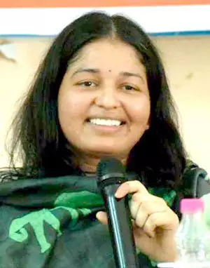 निगम कर्मचारियों के कोरोना पॉजिटिव होने की सोशल मीडिया पर चल रही भ्रामक खबरों का खंडन : आयुक्त सुश्री प्रतिभा पाल