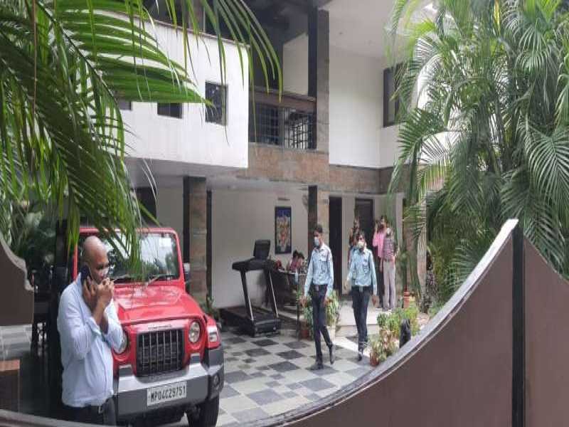 Big Breaking : दैनिक भास्कर के भोपाल,जयपुर और अहमदाबाद के ठिकानों पर आयकर के छापे