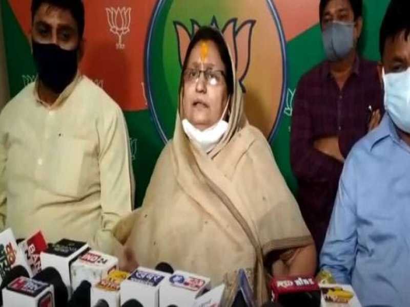 15 अगस्त की घटना पर विधायक मालिनी गौड़ की तीखी प्रतिक्रिया कहा भारत में रहने वालों को भारत माता की जय, वंदे मातरम बोलना पड़ेगा