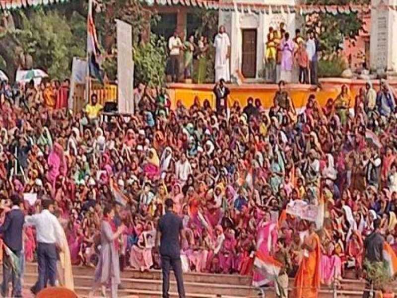 प्रियंका गांधी वाड्रा भगवान श्रीराम की तपोस्थली चित्रकूट पहुंचीं : प्रियंका की गर्जना