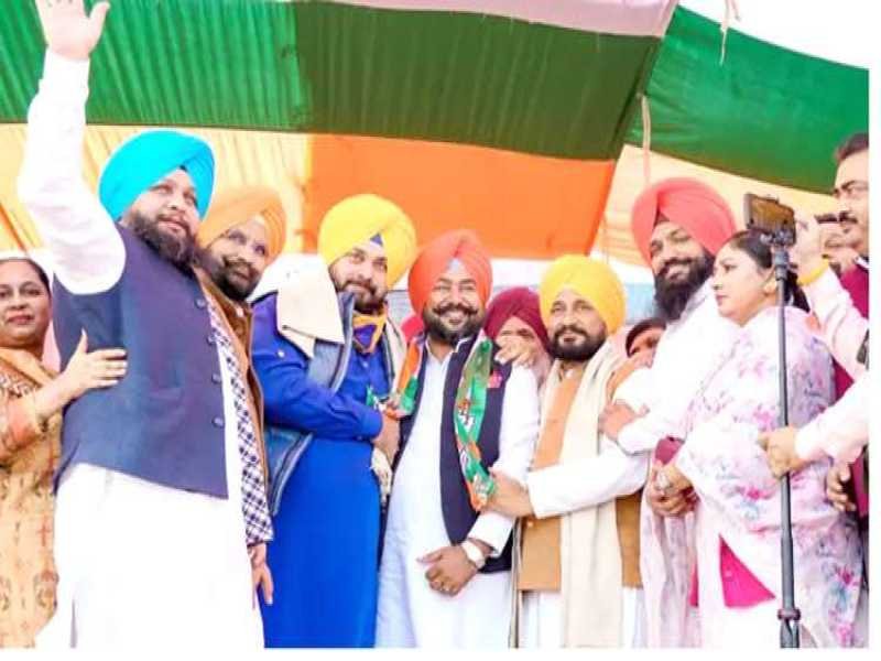 आप पार्टी को लगा एक बार फिर झटका : विधायक कांग्रेस में शामिल