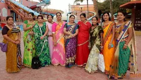 मेनारिया समाज महिला मण्डल ने मनाया बसंत उत्सव
