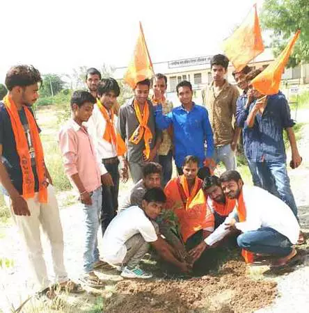अखिल भारतीय विद्यार्थी परिषद ने किया पौधा रोपण