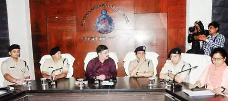 इंदौर में जोन स्तरीय प्रशिक्षणाथियों की समीक्षा बैठक का किया आयोजन